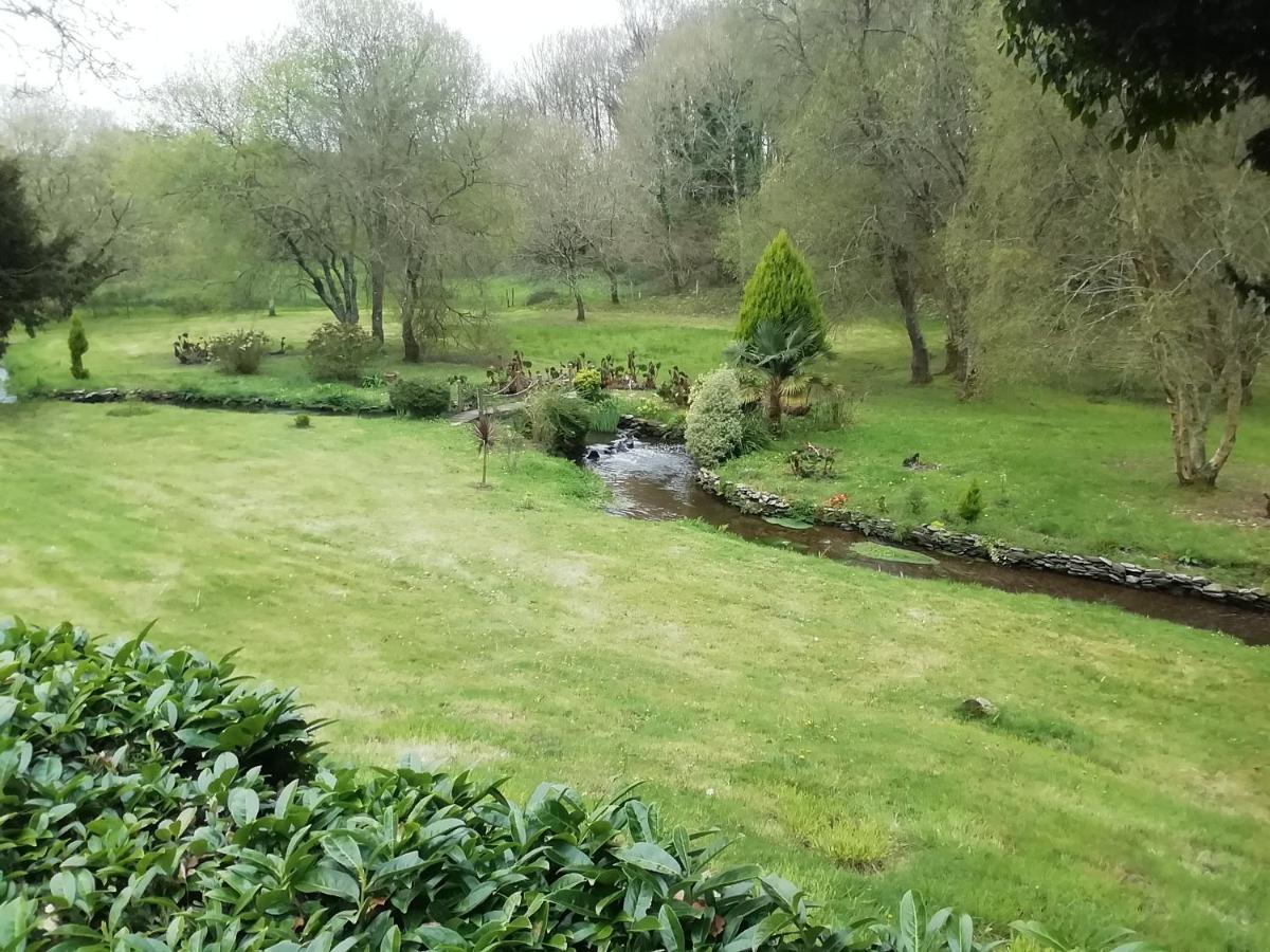 La Maison Au Bord De L'Eau Plouigneau Esterno foto